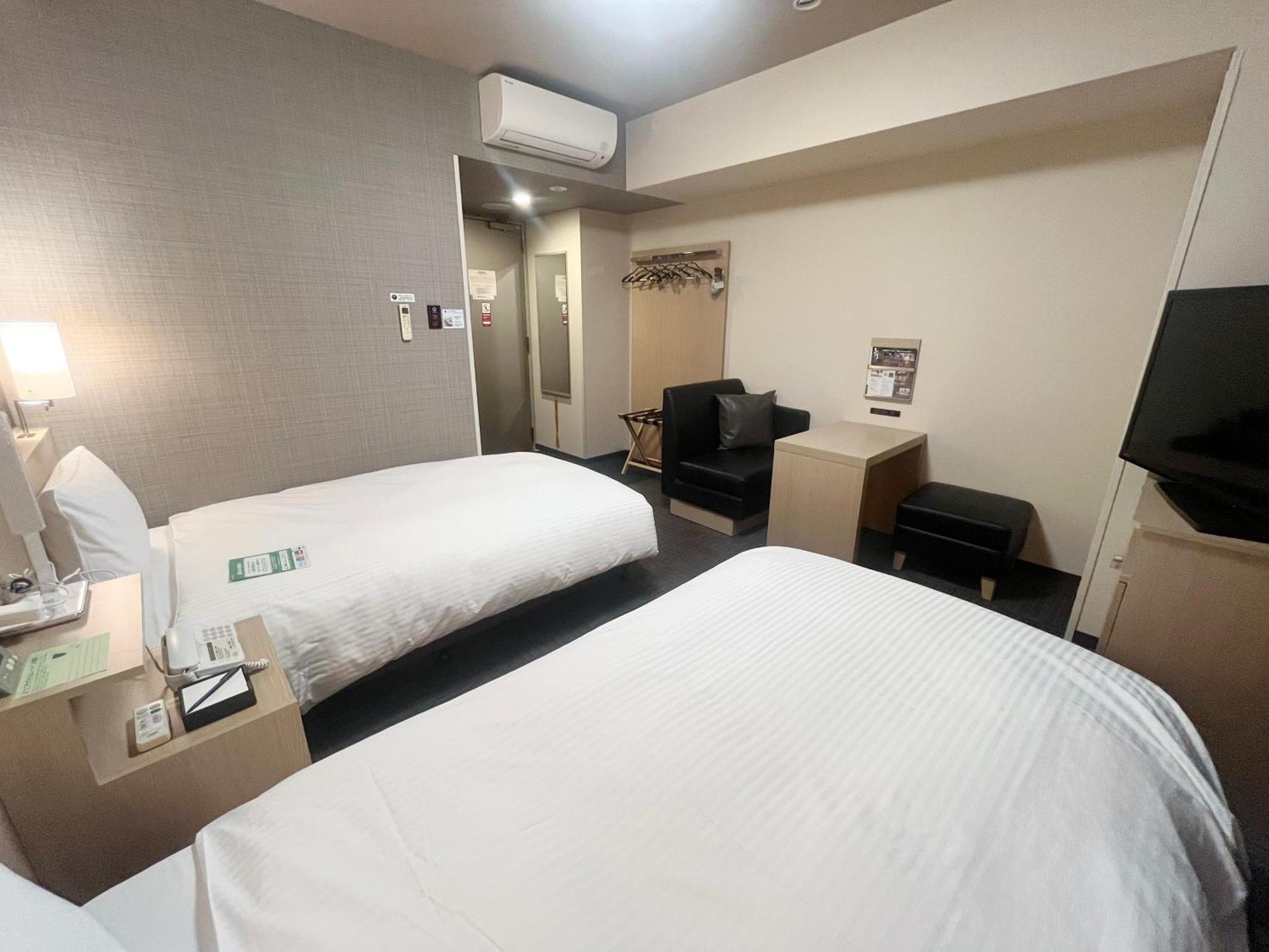 ​Hotel Route-Inn Ube​ Ngoại thất bức ảnh
